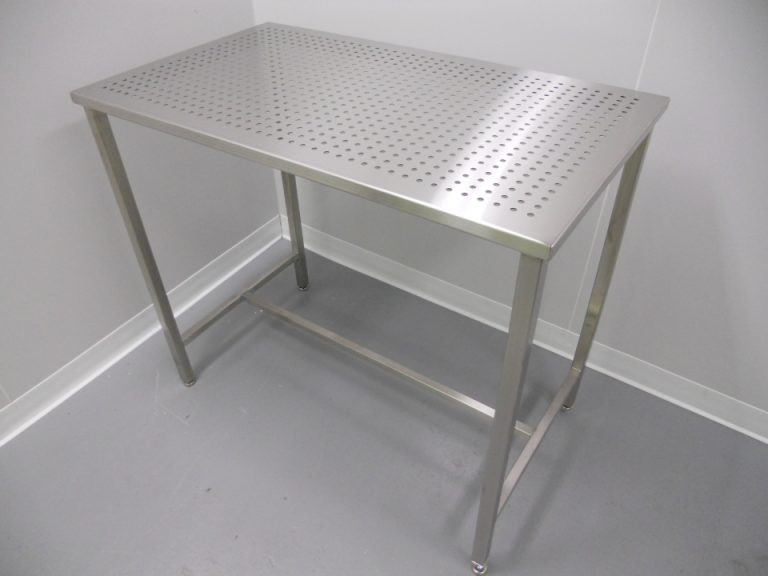 Bàn thao tác inox đột lỗ BTT002